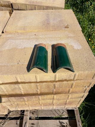 Tejas árabes vidriadas