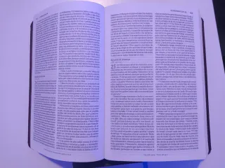 Biblia de estudio César Vidal