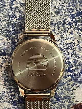 Reloj Lorus Plata y Blanco