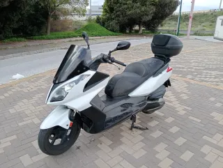 Kymco Superdink 300i ABS 2012. 42.000 kms.