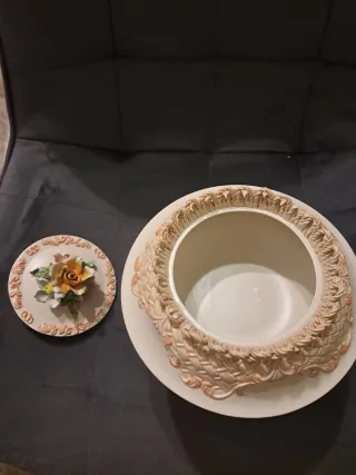 Ceramica Capodimonte Fiorita