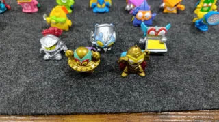 SuperZings MEGA Lote Figuras y Vehículos