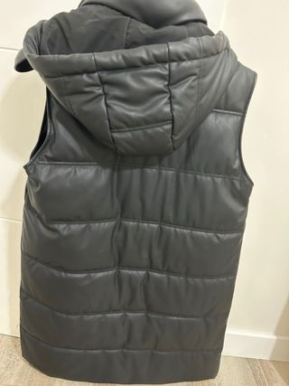 Chaleco acolchado negro Zara