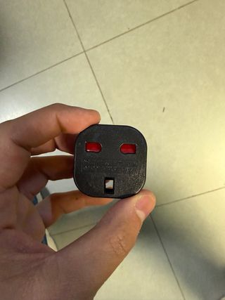 Adaptador Enchufe UK a Europeo