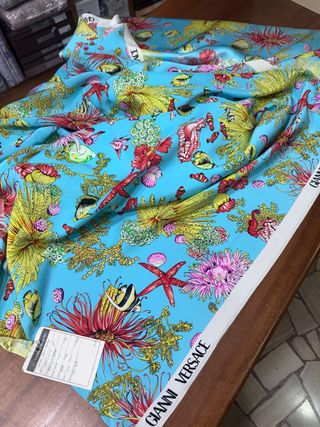 Tessuto Seta Versace Metro Fantasia Mare