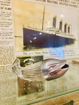 Dispensador de cacahuetes vintage alemán