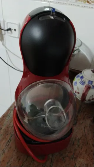 OCASIÓN CAFETERA AUTOMÁTICA DISEÑO DOLCE  KRUPS