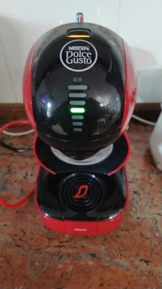 OCASIÓN CAFETERA AUTOMÁTICA DISEÑO DOLCE  KRUPS