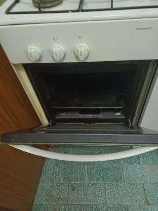 Horno de cocina blanco