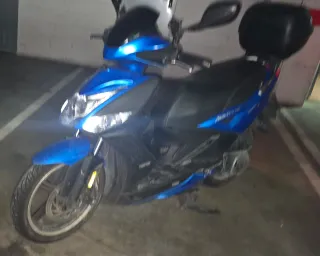 Moto Scooter Azul  KYMCO AGILITY CITY 125