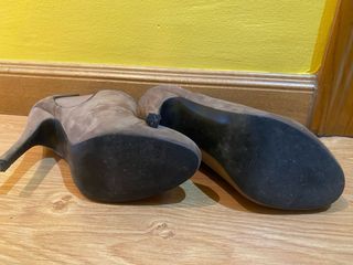 Botines ante tacón marrones