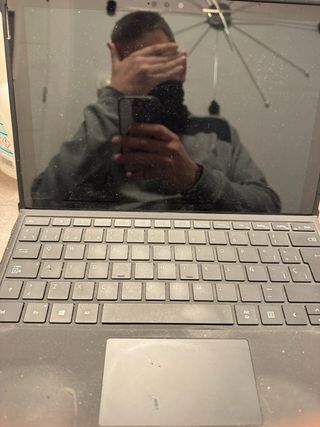 Microsoft Surface Pro 7 i5 + teclado + funda UAG +