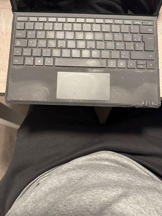 Microsoft Surface Pro 7 i5 + teclado + funda UAG +