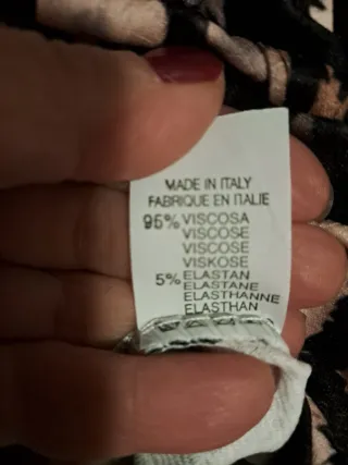 Sudadera con cremallera y estampado animal print