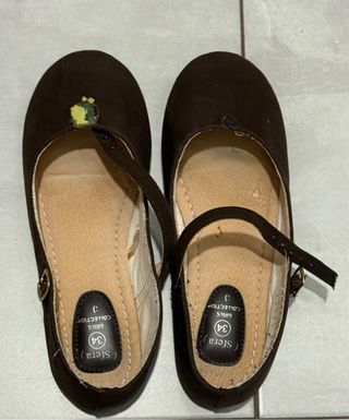 Vailarinas marrones con flor