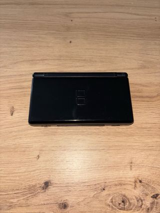 Nintendo DS Lite + Pokemon y Juegos