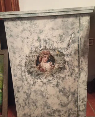 Máquina de coser vintage decorativa