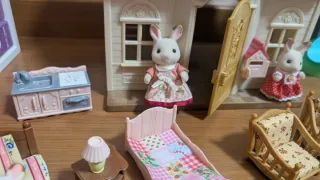 Casa Sylvanian Families con figuras