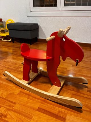 Balancín Reno Infantil Rojo.