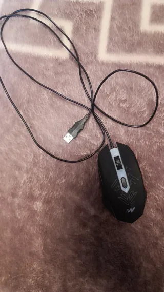 Teclado y Ratón Gaming INNI