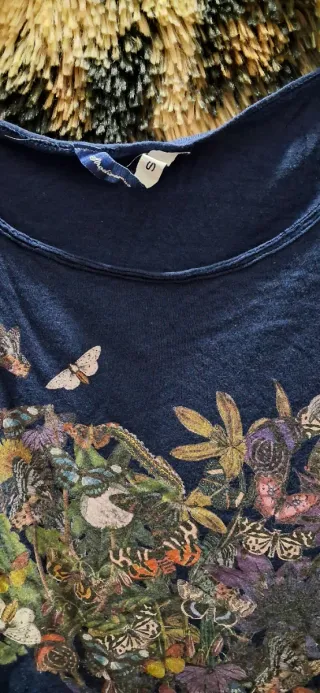 Camiseta Stradivarius.Talla S