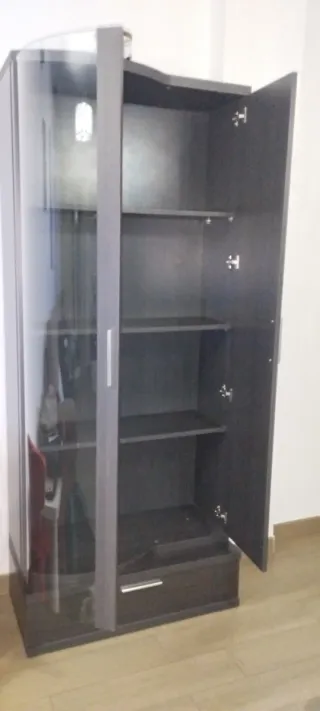 Vitrina Conforama 4 Baldas/Cajón. Madera y vidrio