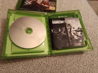 Xbox One: WWE 2K17 e Rainbow Six Siege