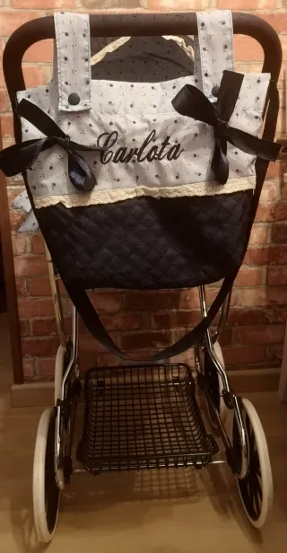 Carro de muñecas clásico