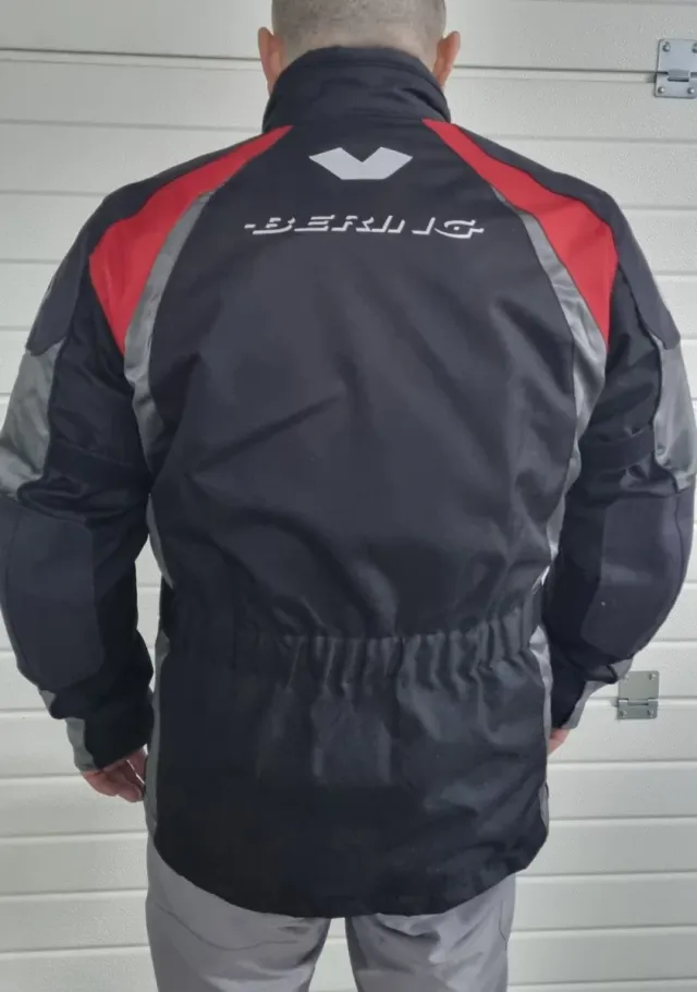 Cazadora BERING Moto Negra Roja Talla L
