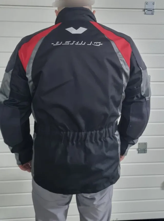 Cazadora BERING Moto Negra Roja Talla L