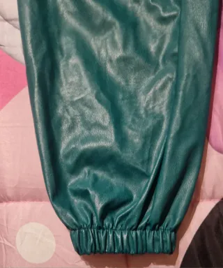 Pantaloni donna effetto pelle