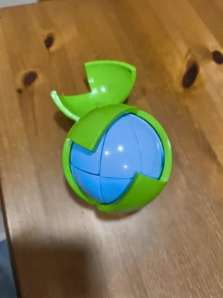 Bola puzzle desmontable verde