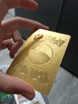 Carta Pokémon Pikachu & Zekrom GX Tag Team Dorada