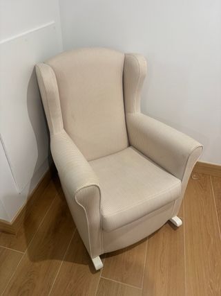 Poltrona a dondolo in tessuto a righe