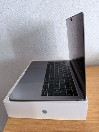 MacBook Pro 13’’ 2019 touch bar SSD