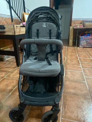 Silla de paseo plegable gris