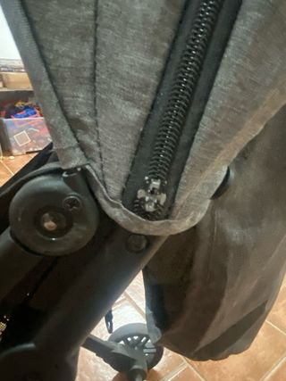 Silla de paseo plegable gris