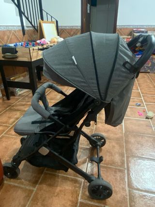 Silla de paseo plegable gris