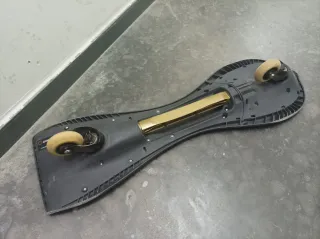 Monopatín dos ruedas oxelo en buen estado