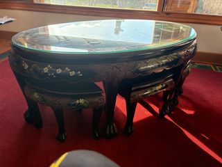 Mesa baja japonesa con 6 taburetes