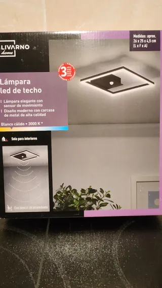 Lámpara de techo moderna cuadrada
