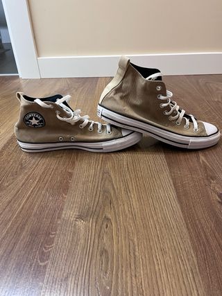 Zapatillas Converse color beige/marrón, talla 43