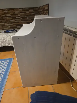 Tocador blanco de madera