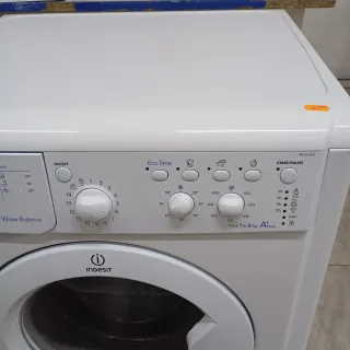 Lavadora Indesit 6 kg A+