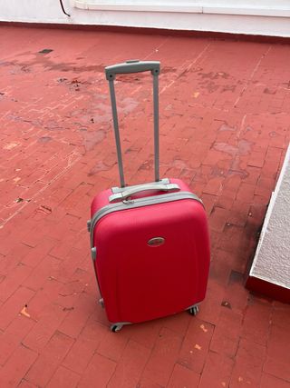 Maleta rígida John Travel roja