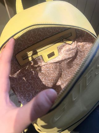 Zainetto Guess Giallo