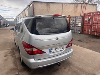SsangYong Rodius 4x4