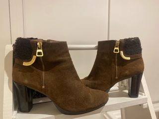 Botines ante marrón tacón cremallera dorada