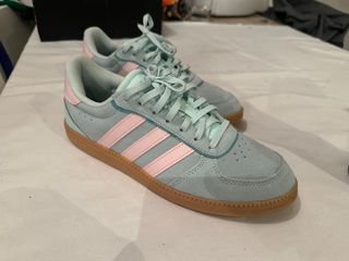 Zapatillas Adidas Mujer Talla 42 nunca usadas