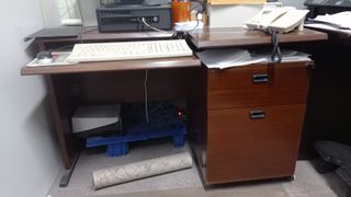 Escritorio de madera